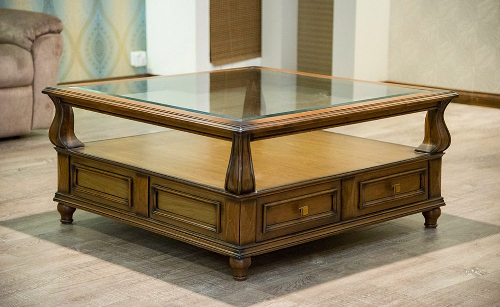 Emelia – Table Set