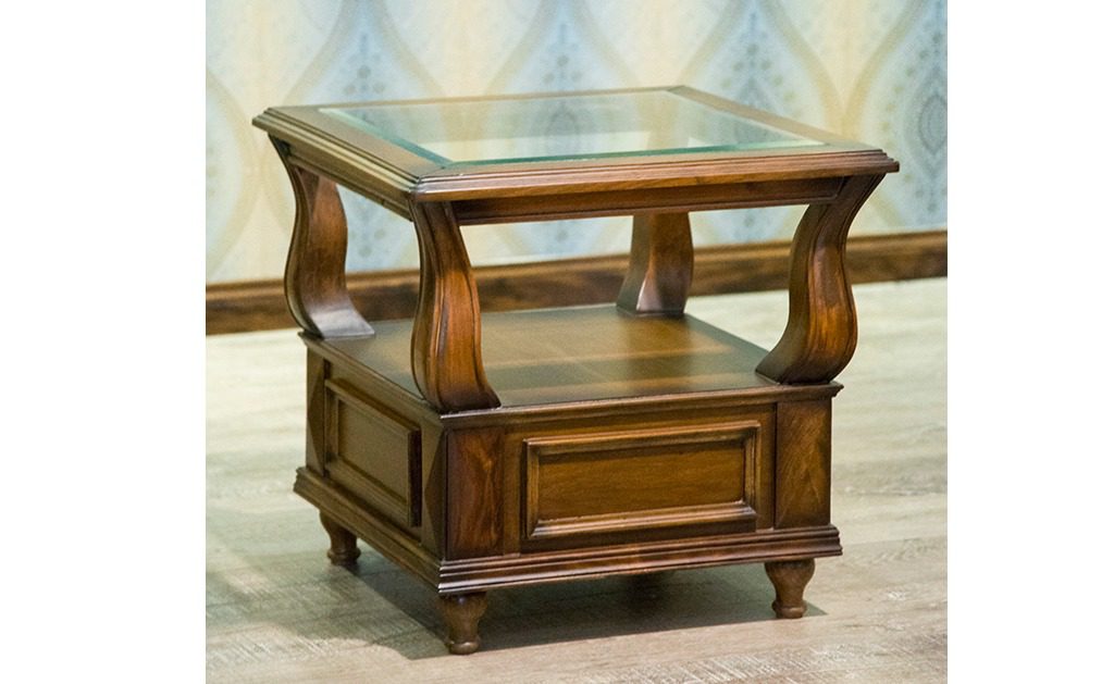 Emelia – Small Table — optional