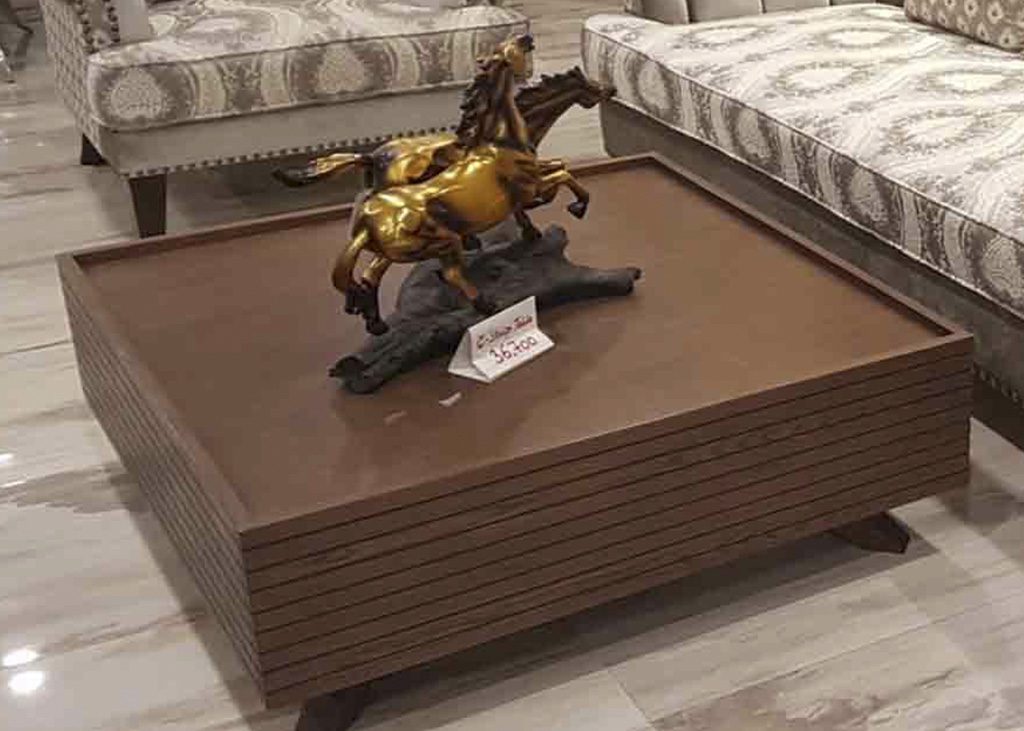 Zelda – Square Table